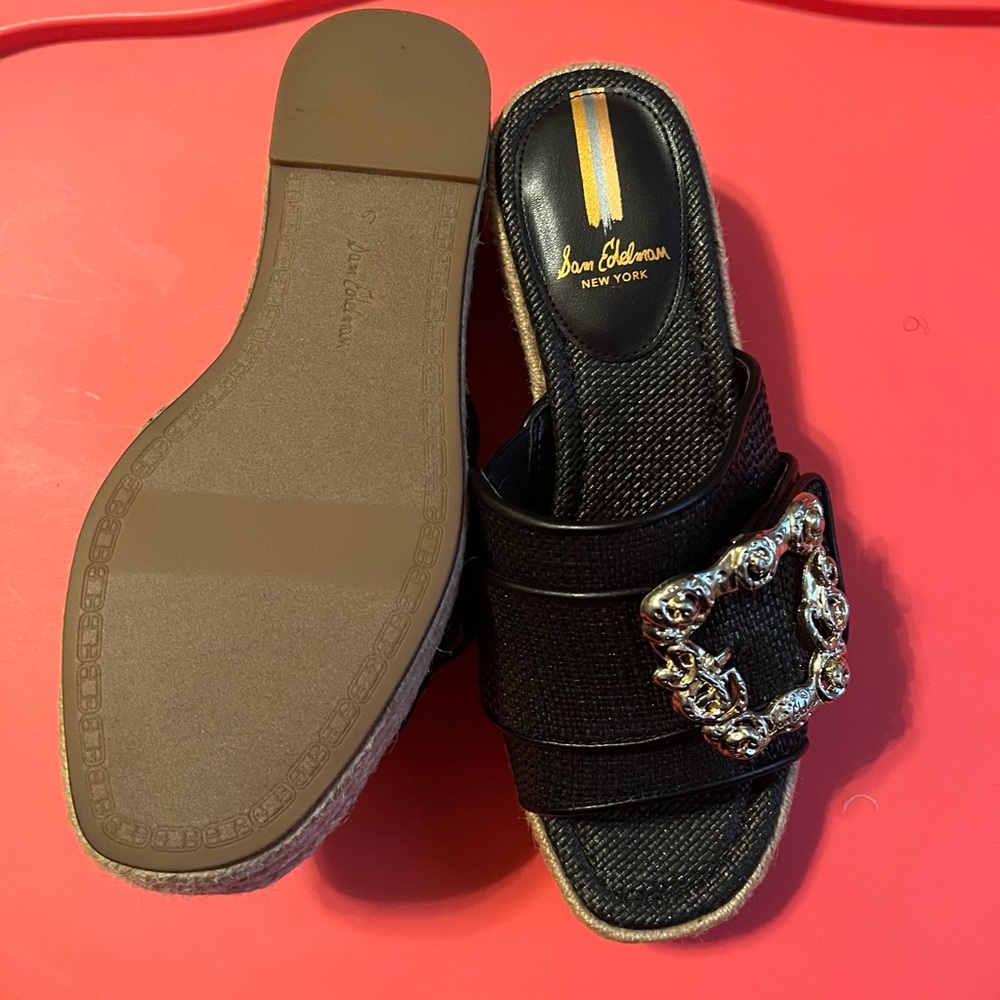 Black Heel Sandals - Picture 2 of 4